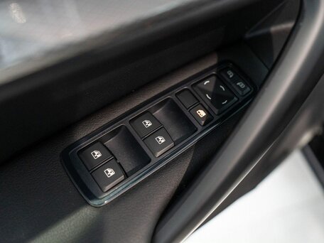 2026 Lada (ВАЗ) Vesta I Рестайлинг (NG), чёрный, 1860000 рублей, вид 5