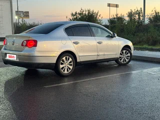 2010 Volkswagen Passat B6, серебристый, 500000 рублей, вид 5