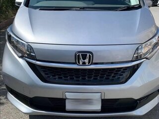 2021 Honda Freed II Рестайлинг, серебристый, 1340000 рублей, вид 3