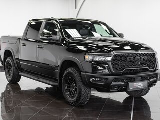 2025 Ram 1500 Crew Cab V Рестайлинг, чёрный, 8590000 рублей, вид 3