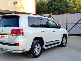 2015 Toyota Land Cruiser 200 Series Рестайлинг 2, белый, 5100000 рублей, вид 4