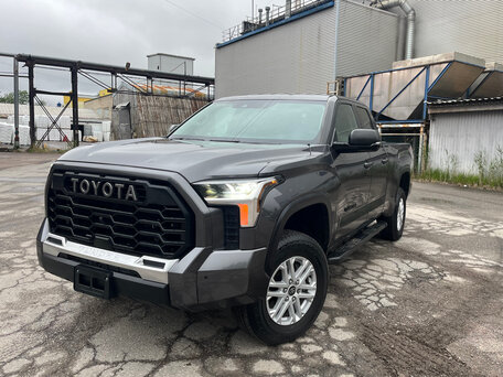 2024 Toyota Tundra Double Cab III, серый, 5450000 рублей, вид 1