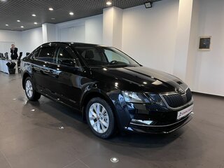 2017 Skoda Octavia III (A7) Рестайлинг, чёрный, 1850000 рублей, вид 1