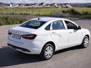 2025 Lada (ВАЗ) Vesta I Рестайлинг (NG), белый, 1271020 рублей, вид 5
