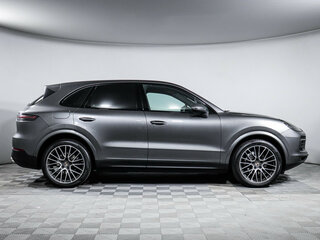 2019 Porsche Cayenne III, серый, 5750000 рублей, вид 4