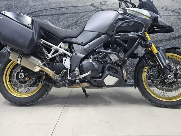 2016 Suzuki V-Strom 1000, чёрный, 849000 рублей - вид 3