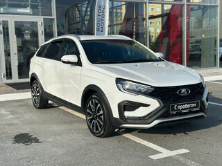 2024 Lada (ВАЗ) Vesta SW Cross I Рестайлинг (NG), белый, 1360000 рублей, вид 3