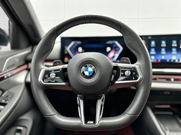 2025 BMW 5 серии 530Li xDrive VIII (G60/G61/G68), чёрный - вид 11
