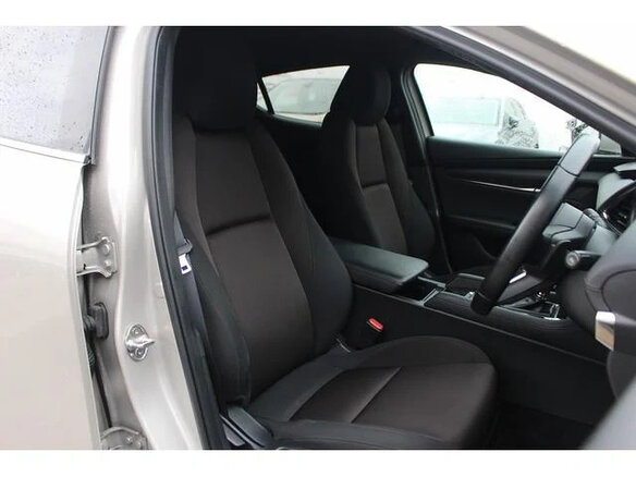 2023 Mazda 3 IV (BP), бежевый, 1200700 рублей - вид 18