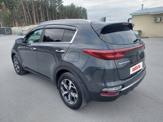 2021 Kia Sportage IV Рестайлинг, серый, 2650000 рублей, вид 3