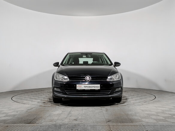 2014 Volkswagen Golf VII, чёрный, 835000 рублей - вид 1