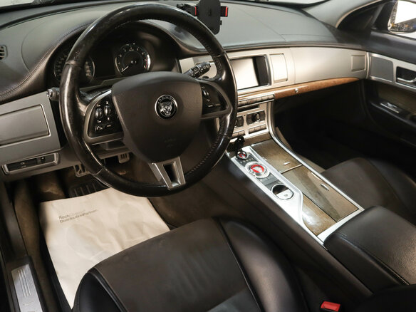 2014 Jaguar XF I Рестайлинг, чёрный - вид 7