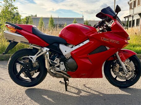 2002 Honda VFR 800, красный, 515000 рублей, вид 4