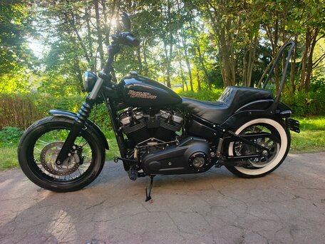 2019 Harley-Davidson Street Bob, чёрный, 899000 рублей, вид 4