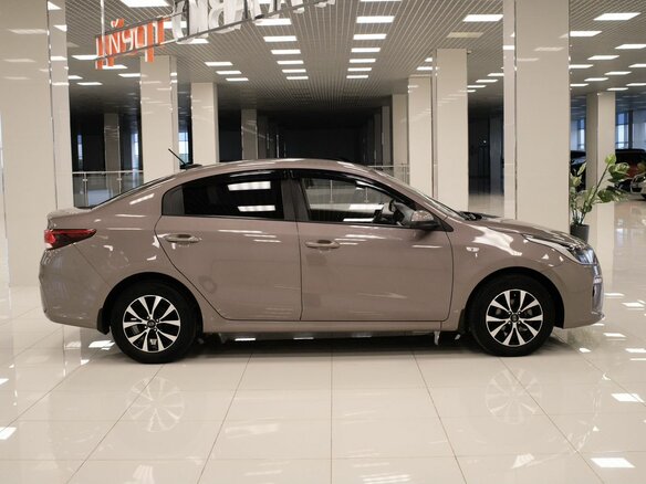 2018 Kia Rio IV, коричневый - вид 4