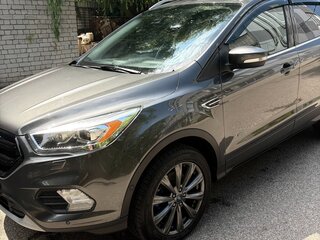 2016 Ford Kuga II Рестайлинг, серый, 2300000 рублей, вид 4