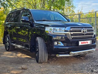 2016 Toyota Land Cruiser 200 Series Рестайлинг 2, чёрный, 6750000 рублей, вид 4