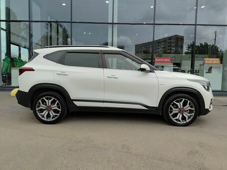 2020 Kia Seltos I, белый, 1999000 рублей, вид 4