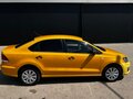 2017 Volkswagen Polo V Рестайлинг, жёлтый, 395000 рублей - вид 3