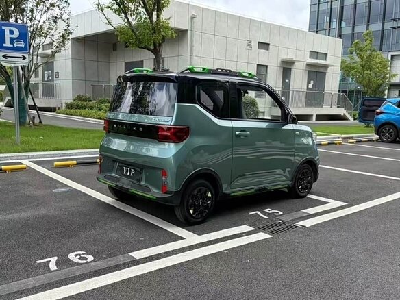 2022 Wuling Mini EV Gameboy 17.3 kWh III, зелёный, 855000 рублей - вид 3