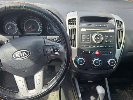 2011 Kia Ceed I Рестайлинг, красный, 336000 рублей, вид 4