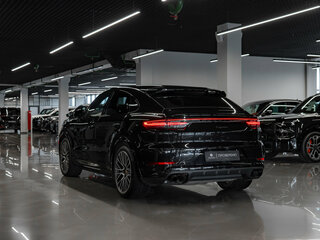 2020 Porsche Cayenne III, чёрный, 9600000 рублей, вид 4