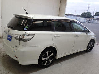 2013 Toyota Wish II Рестайлинг, белый, 1080000 рублей, вид 5