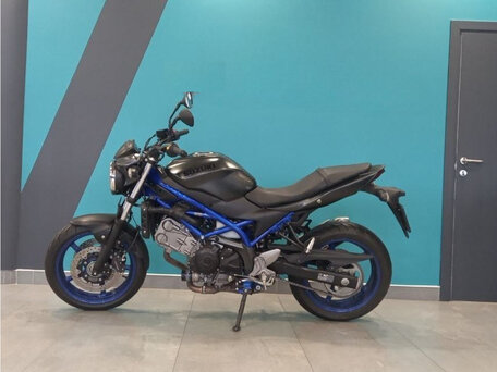 2021 Suzuki SV 650, синий, 490000 рублей, вид 3