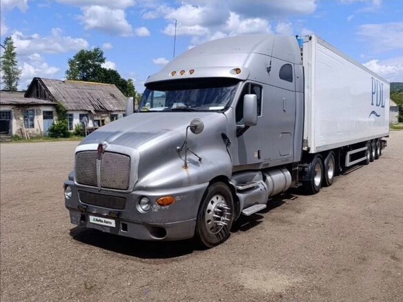2002 Kenworth T2000, серый, 2300000 рублей