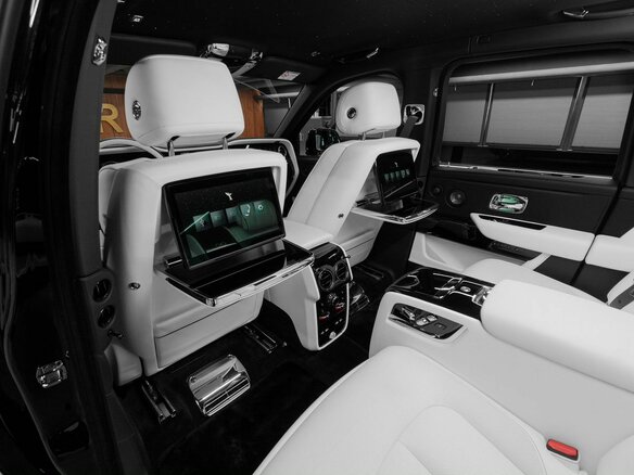 2026 Rolls-Royce Cullinan Black Badge I Рестайлинг (Series II), чёрный, 70000000 рублей - вид 33