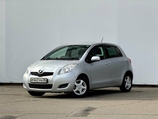 2009 Toyota Vitz II (XP90), серый, 590000 рублей, вид 1