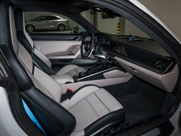 2026 Porsche 911 Carrera VIII (992) Рестайлинг, серый, 22990000 рублей - вид 32