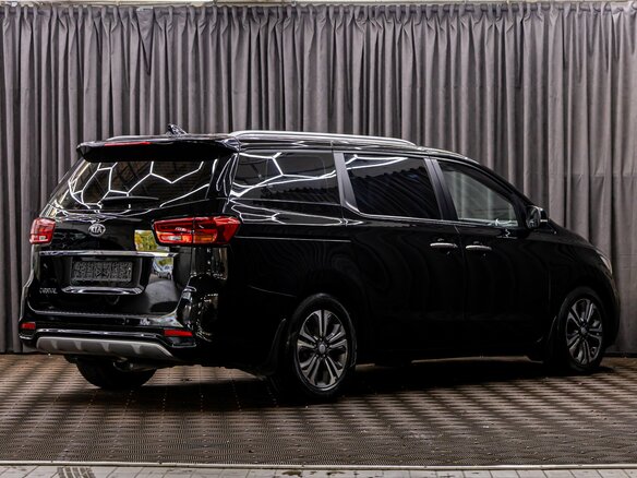 2019 Kia Carnival III, чёрный, 2795000 рублей - вид 5