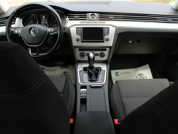 2017 Volkswagen Passat B8, синий, 1450000 рублей - вид 11