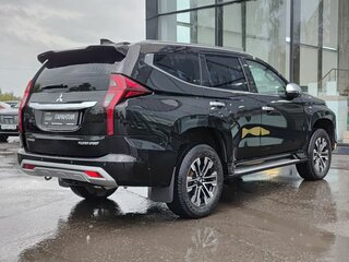 2022 Mitsubishi Montero Sport III Рестайлинг, чёрный, 3680000 рублей, вид 5