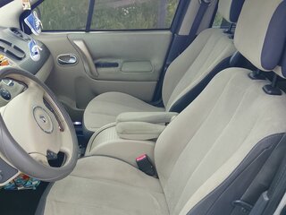 2009 Renault Scenic Grand II Рестайлинг, серебристый, 460000 рублей, вид 3