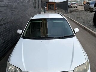 2001 Mazda Familia S-Familia S-Wagon VIII (BJ), белый, 220000 рублей, вид 3