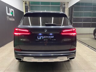 2021 BMW X5 45e IV (G05/G18), серый, 8700000 рублей, вид 4