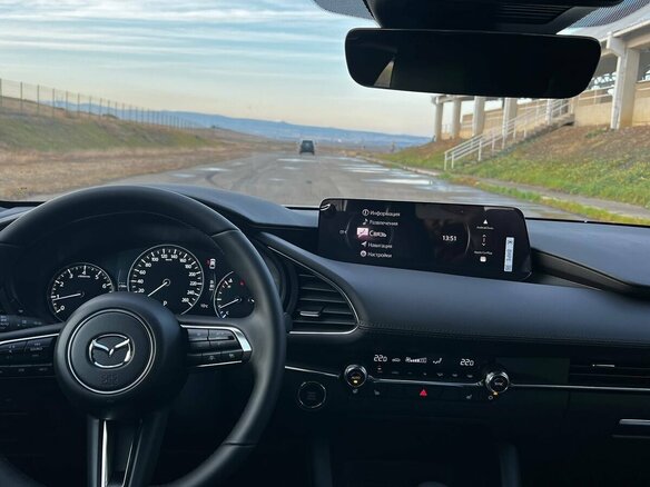 2026 Mazda 3 IV (BP), белый, 3600000 рублей - вид 9