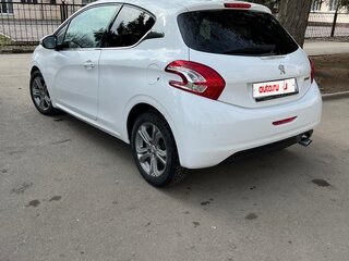 2014 Peugeot 208 I, белый, 519000 рублей, вид 4