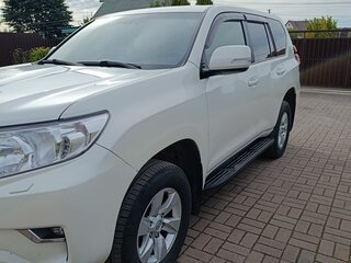 2018 Toyota Land Cruiser Prado 150 Series Рестайлинг 2, белый, 4100000 рублей, вид 4