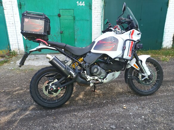 2022 Ducati DesertX, белый, 2000000 рублей - вид 4