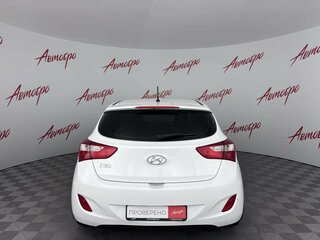 2016 Hyundai i30 II Рестайлинг, белый, 920000 рублей, вид 4