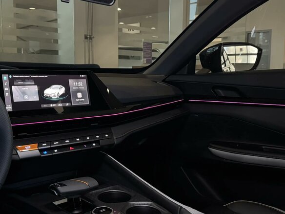 2025 Changan UNI-V I, чёрный - вид 10
