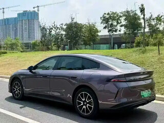 2026 Changan Qiyuan A06 28.39 kWh, фиолетовый, 2270205 рублей, вид 4