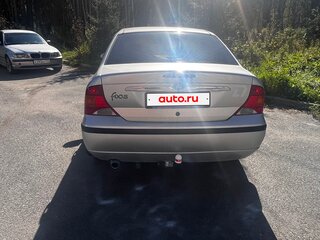 2004 Ford Focus I Рестайлинг, серебристый, 250000 рублей, вид 3