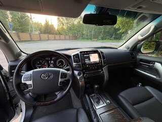 2014 Toyota Land Cruiser 200 Series Рестайлинг 1, белый, 5350000 рублей, вид 4