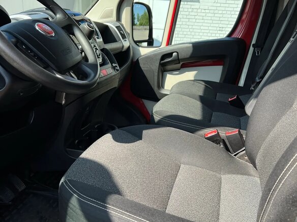 2017 Fiat Professional Ducato, красный, 2400000 рублей - вид 6