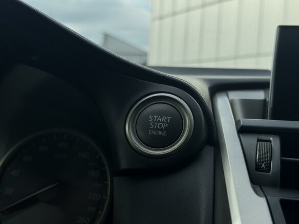 2015 Lexus NX 200 I, белый - вид 12