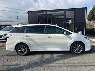 2017 Toyota Wish II Рестайлинг, белый, 1098000 рублей, вид 5